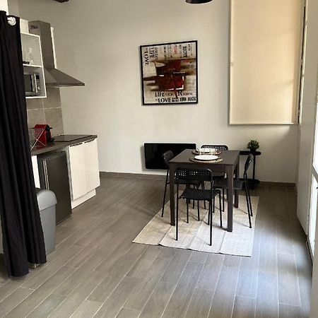 Studio Plein Coeur De Libourne Exterior photo